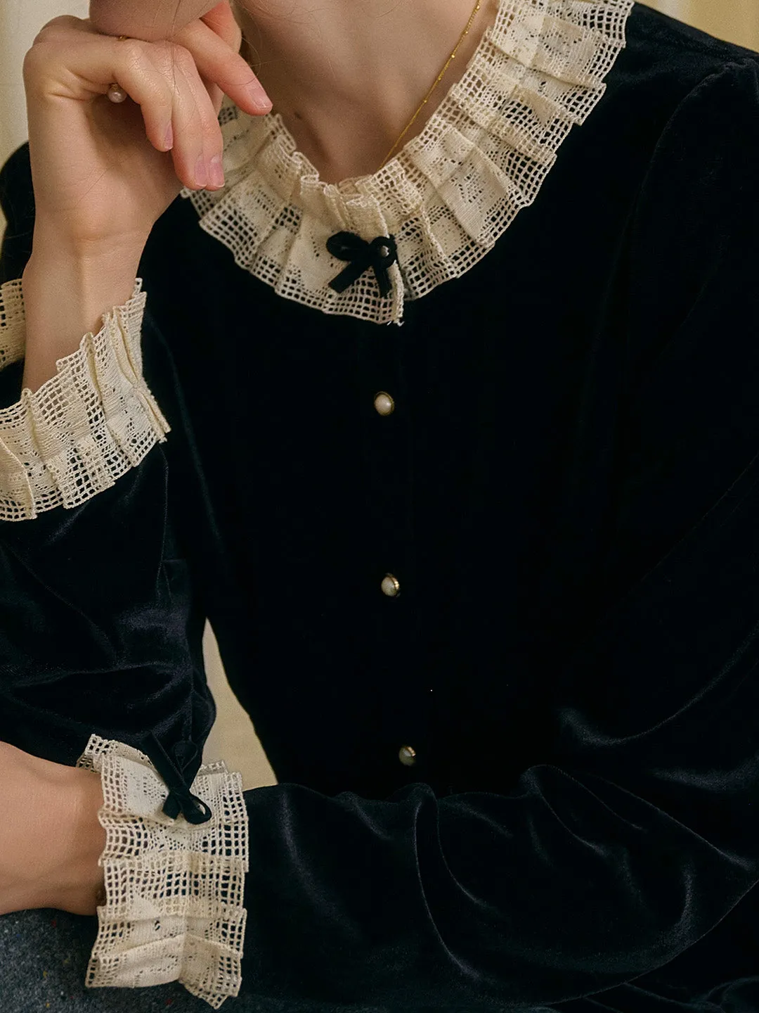 【Final Sale】Azaria Round Collar Contrasting Lace Panel Bow Velvet Top - Rust Red