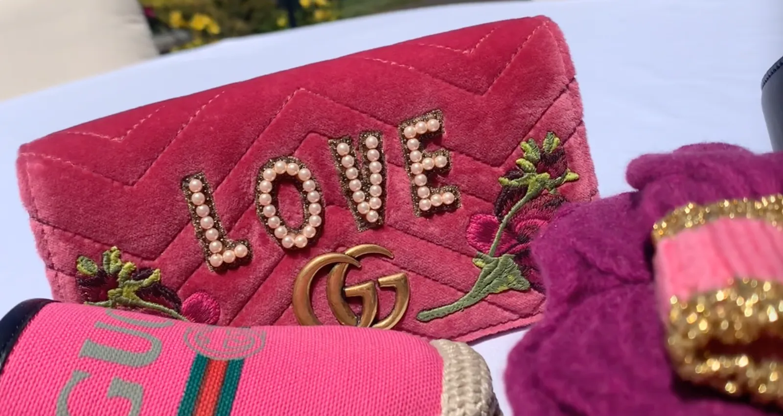 Gucci Marmont Velvet Love Mini Shoulder Bag in Pink