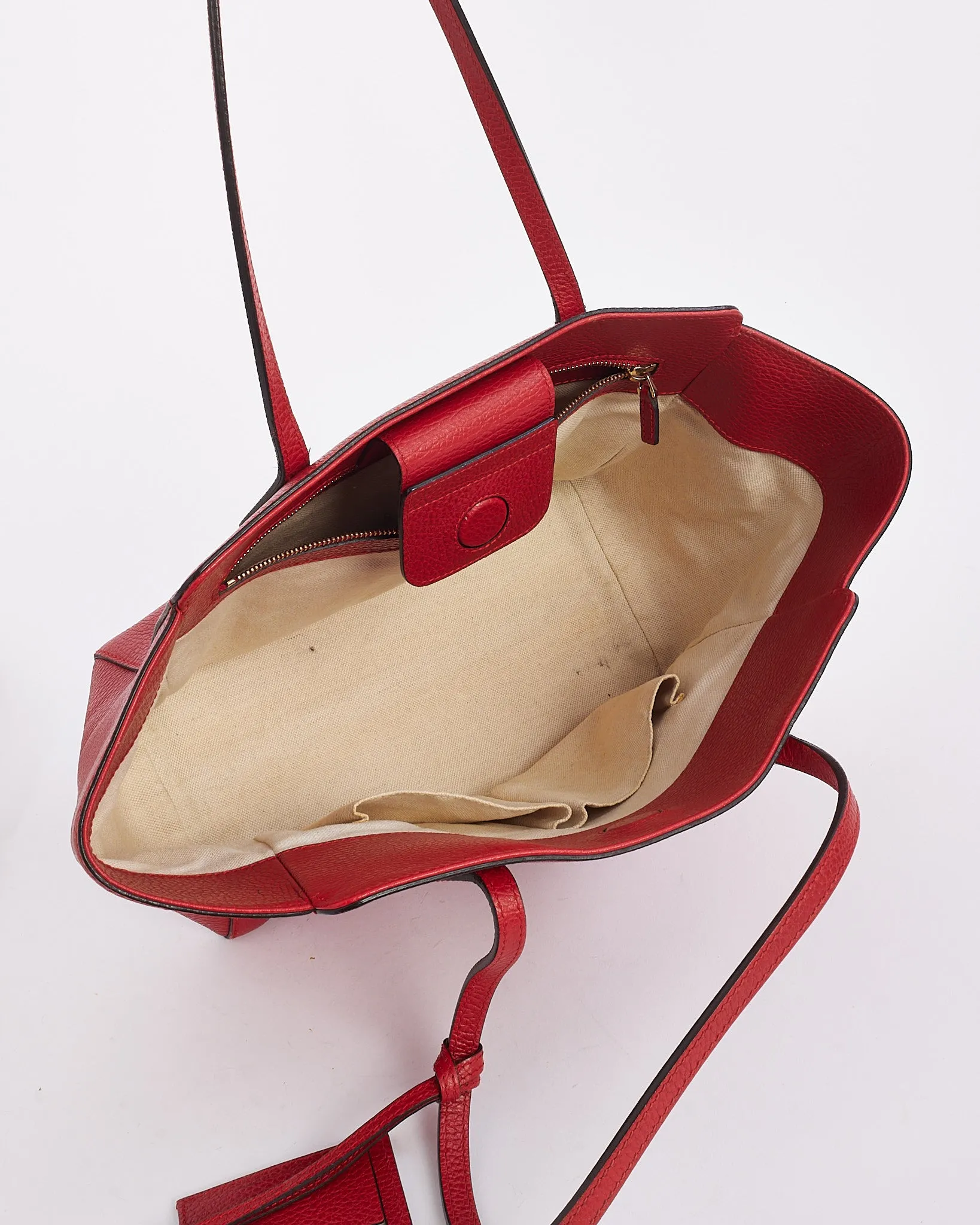 Gucci Red Grained Leather Swing Shoulder Bag