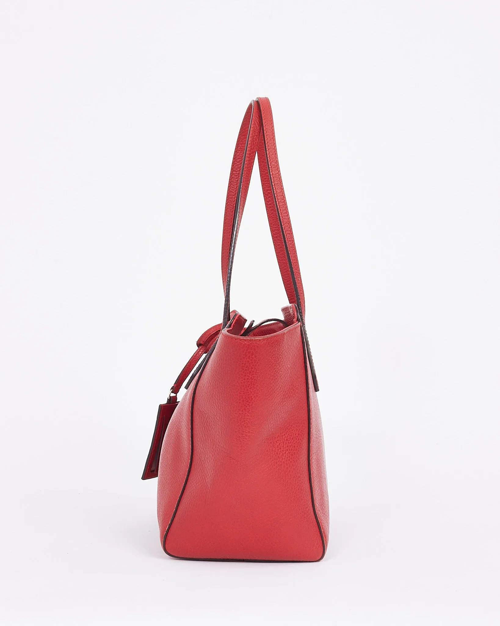 Gucci Red Grained Leather Swing Shoulder Bag