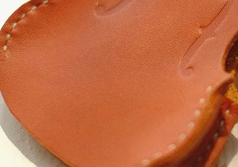 Handmade Leather Cute Violin Camel Keyring Keychain Women Personalized Monogrammed Gift Custom Wallet Women Keyring Keychain