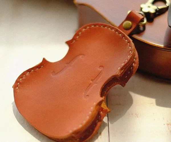 Handmade Leather Cute Violin Camel Keyring Keychain Women Personalized Monogrammed Gift Custom Wallet Women Keyring Keychain