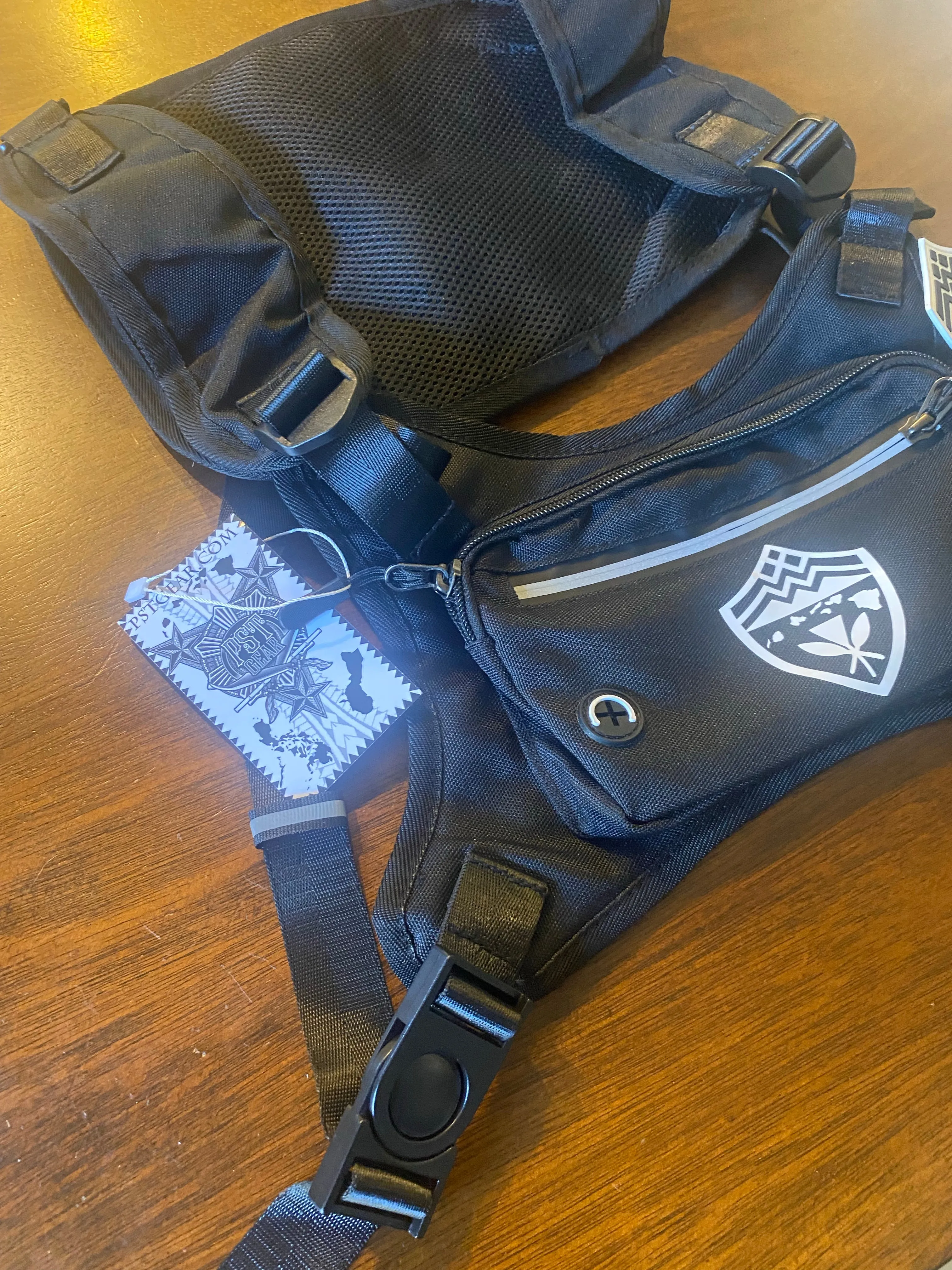 Hawaii Shield Reflective Chest Pack Rig W/Free Shield Pvc Patch