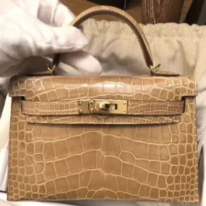 Hermès Kelly 20 Beige Sable Sellier Alligator Mississippi Lisse Gold Hardware GHW
