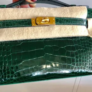 Hermès Kelly Pochette Vert Fonce Sellier Alligator Mississippi Lisse Gold Hardware GHW