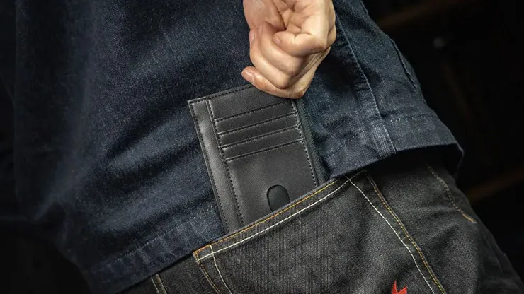 Into Wallet by TCC