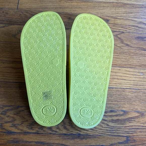 JW ANDERSON ANCHOR LOGO RUBBER SLIDE