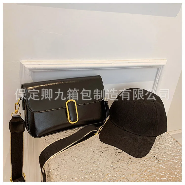 Korean Style Classy Small Square Bag 2023 Spring Popular Texture Cross-Border Underarm Bag Shiny Patent Leather Chain Shoulder Bag