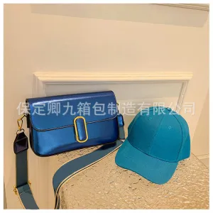 Korean Style Classy Small Square Bag 2023 Spring Popular Texture Cross-Border Underarm Bag Shiny Patent Leather Chain Shoulder Bag