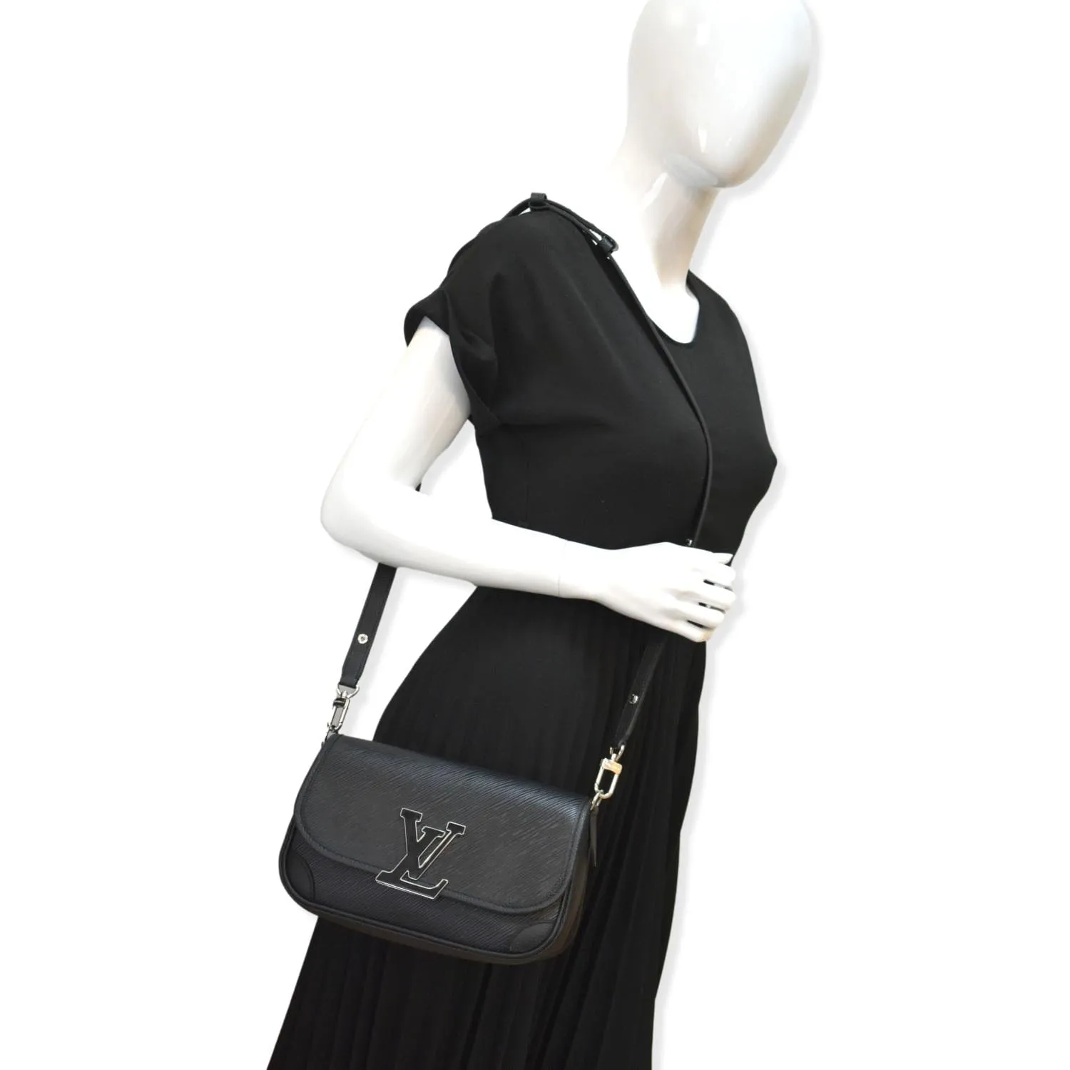 LOUIS VUITTON Buci Epi Grained Leather Shoulder Bag Black