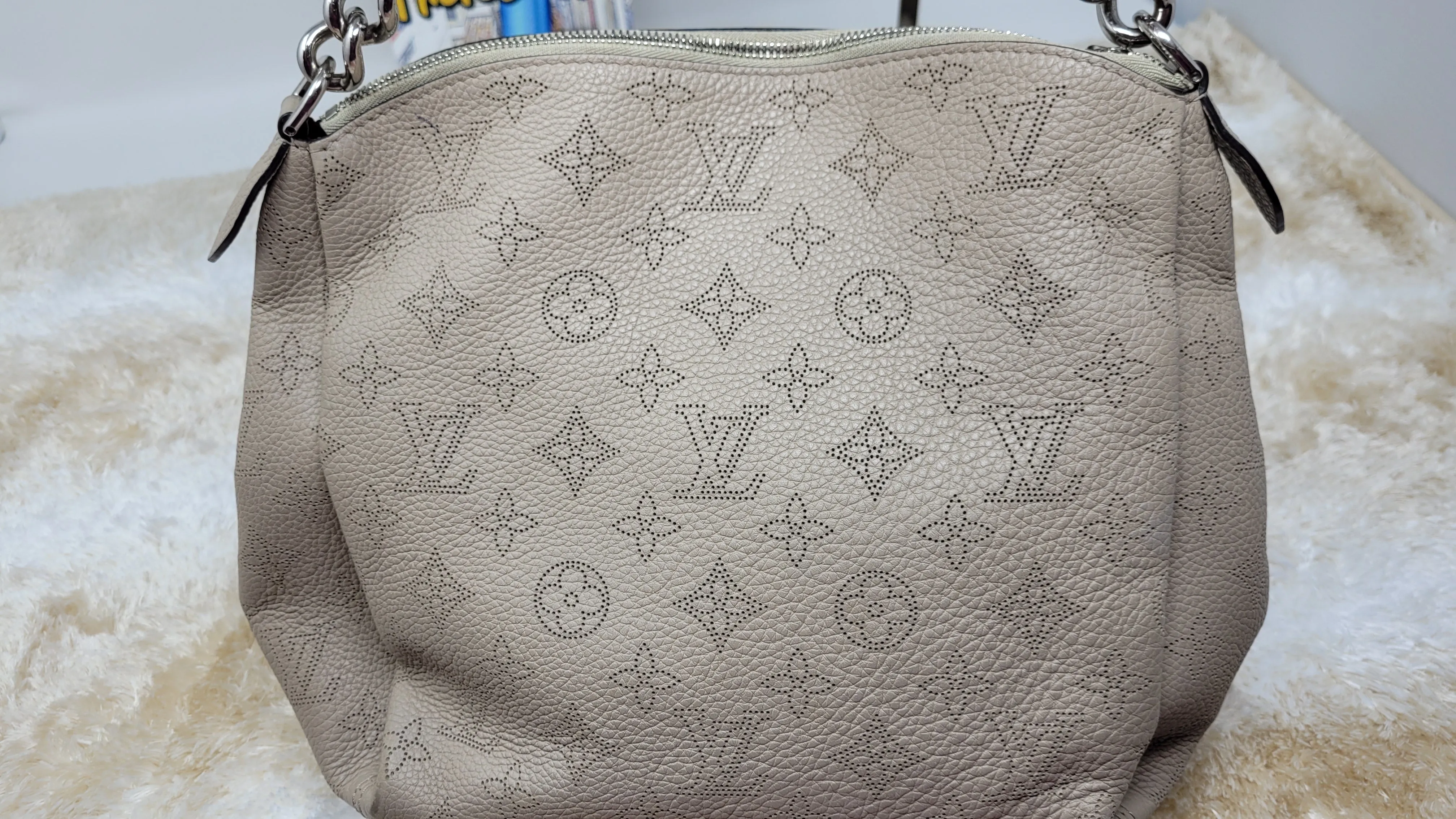 LOUIS VUITTON GALET MAHINA BABYLONE BB CROSSBODY