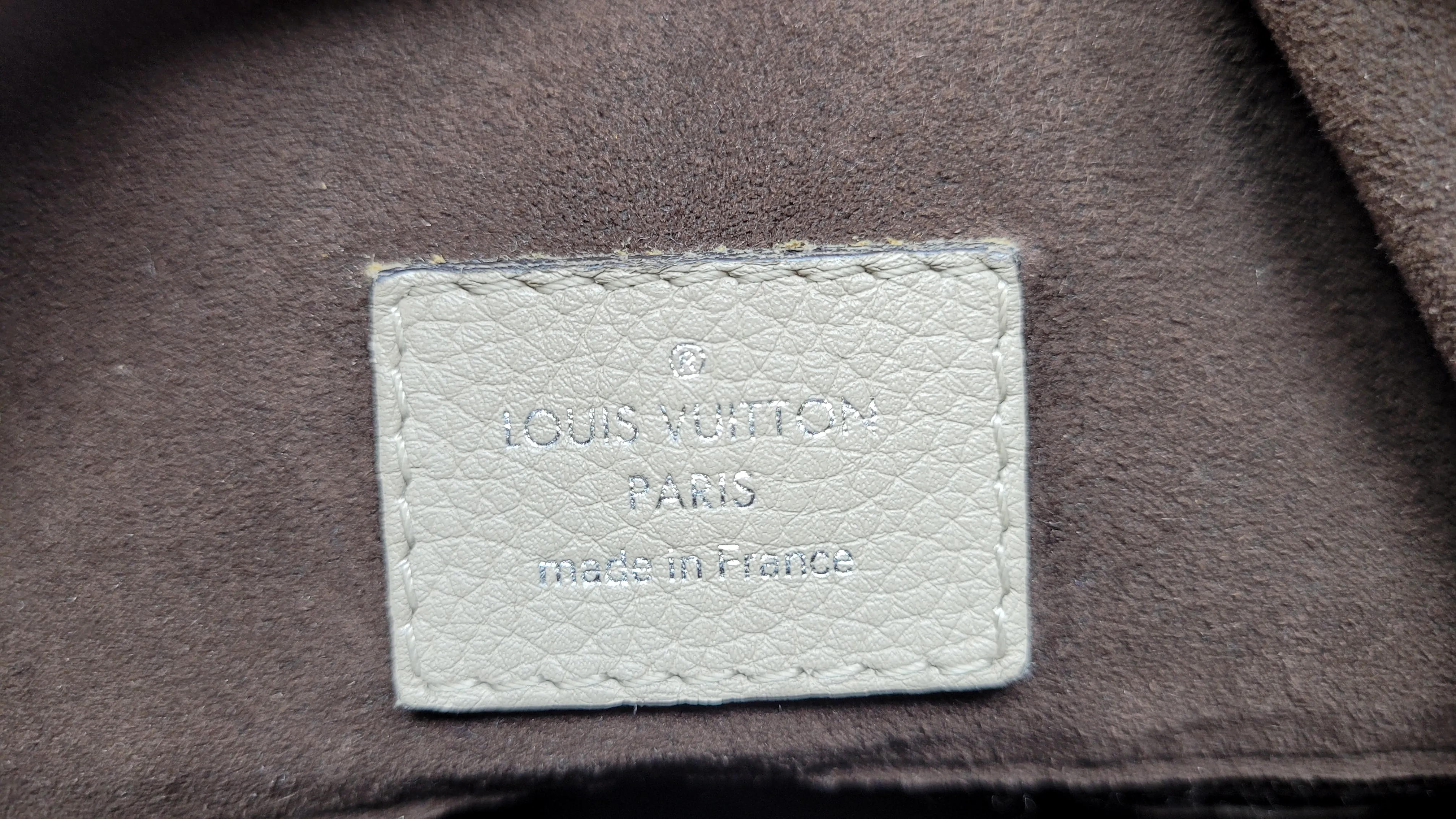 LOUIS VUITTON GALET MAHINA BABYLONE BB CROSSBODY