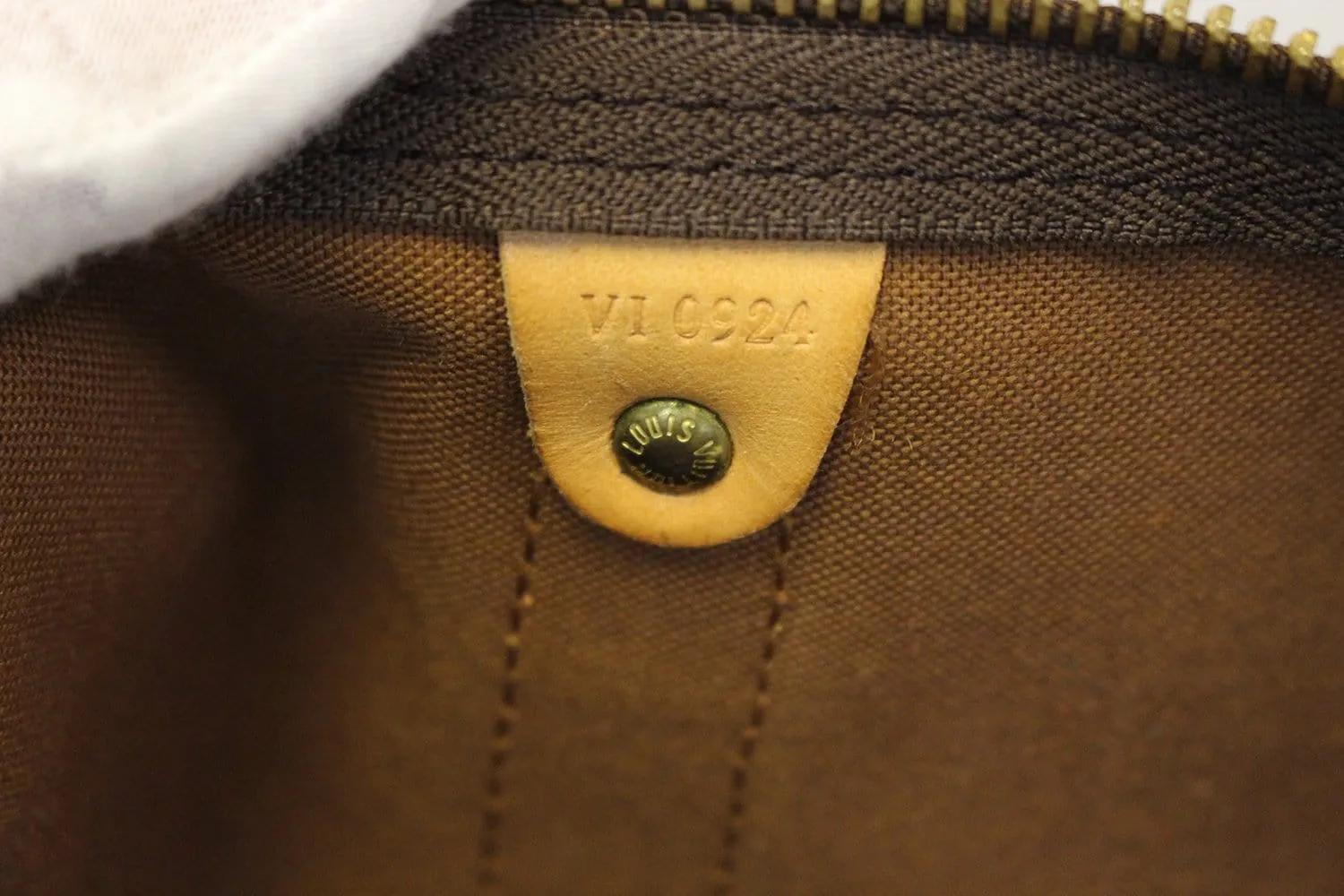 LOUIS VUITTON Monogram Canvas Keepall 60 Bandouliere Travel Bag