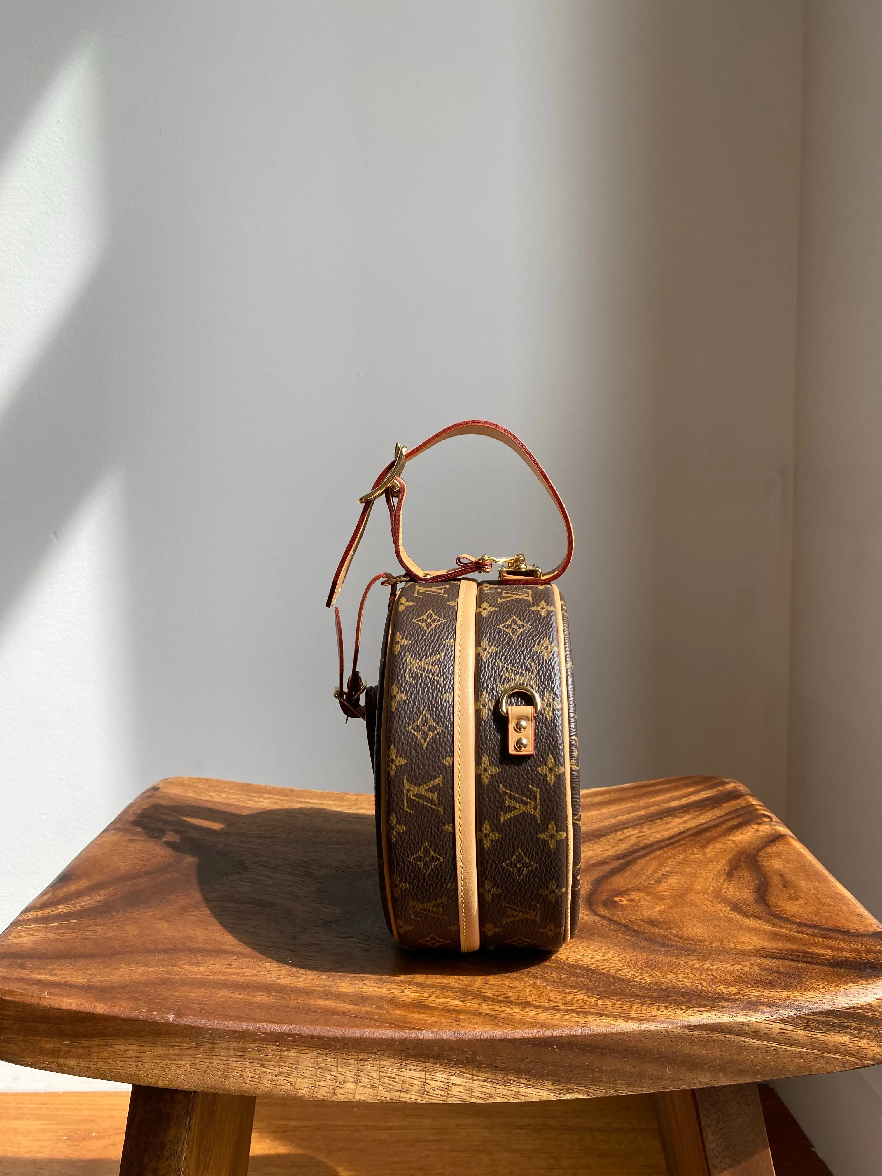 Louis Vuitton Monogram Petite Boite Chapeau M43514