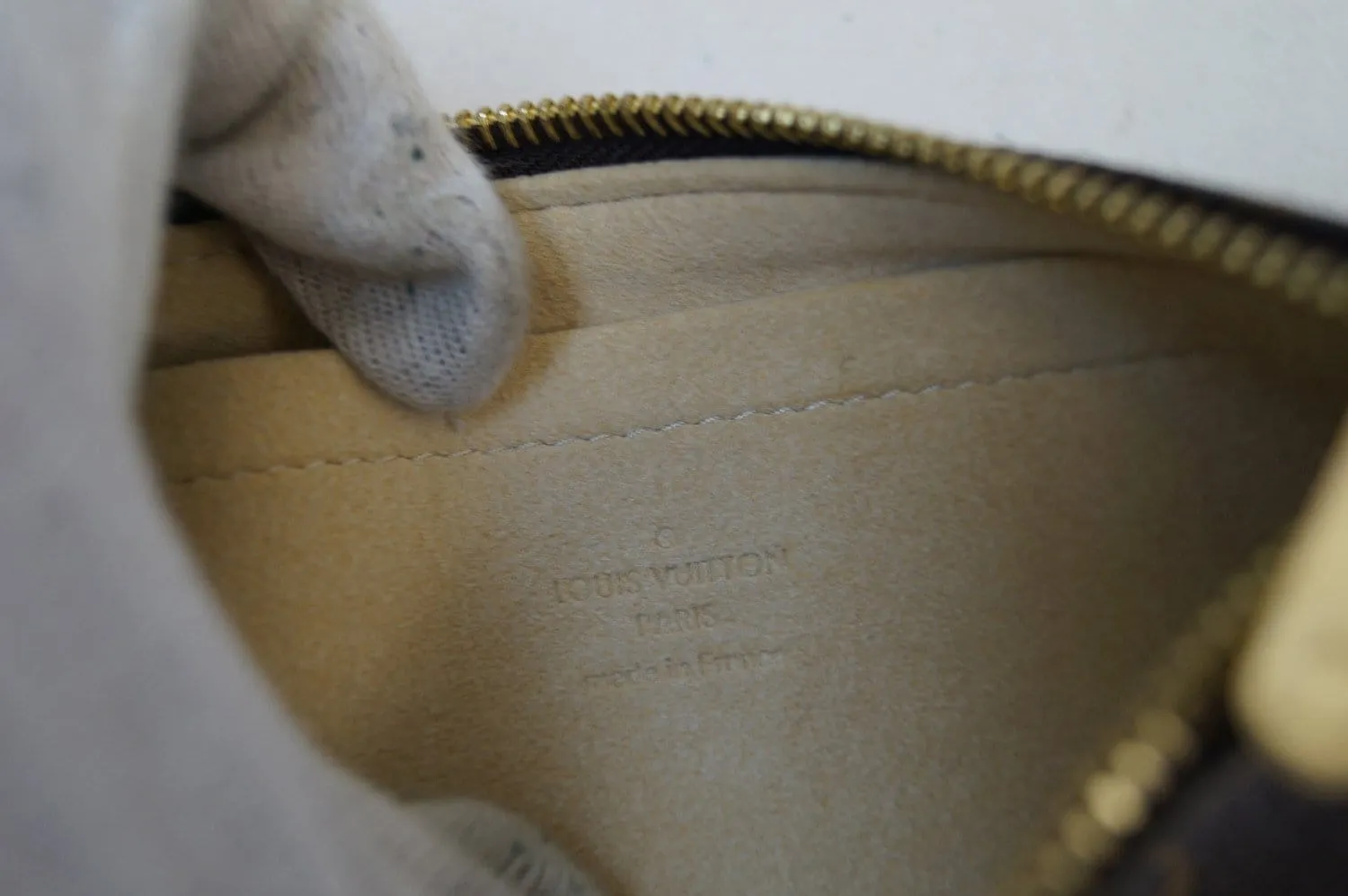 LOUIS VUITTON Monogram Pochette Milla MM Pouch