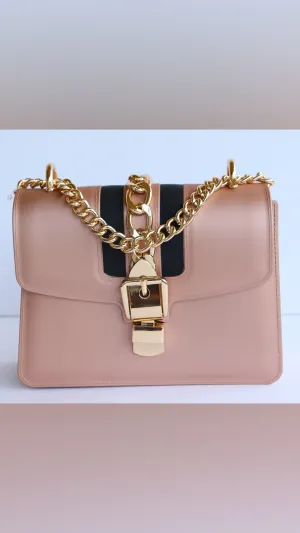 Madona Clutch