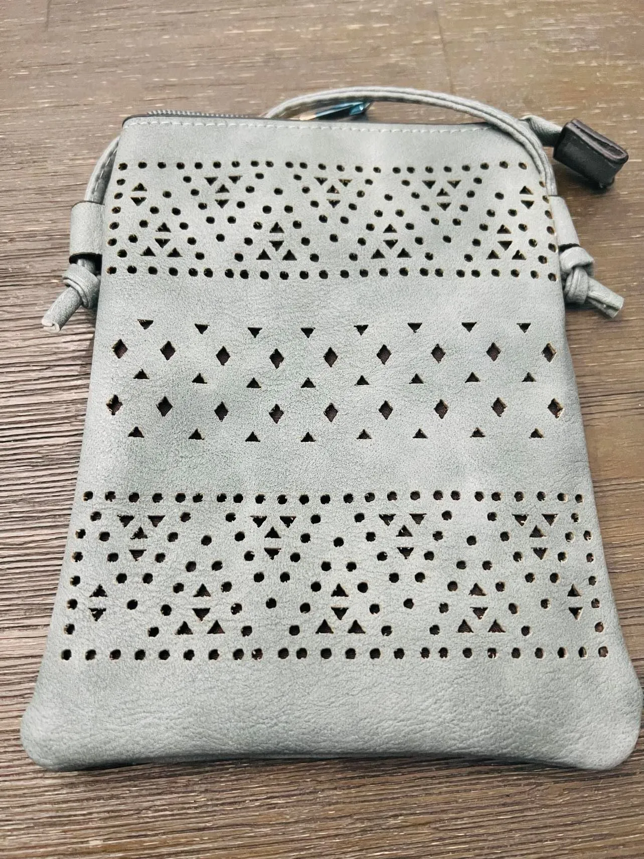New Ecosse Design Crossbody leather purse in Sage Green! Rear pocket to hold your Phone! Great Quality!