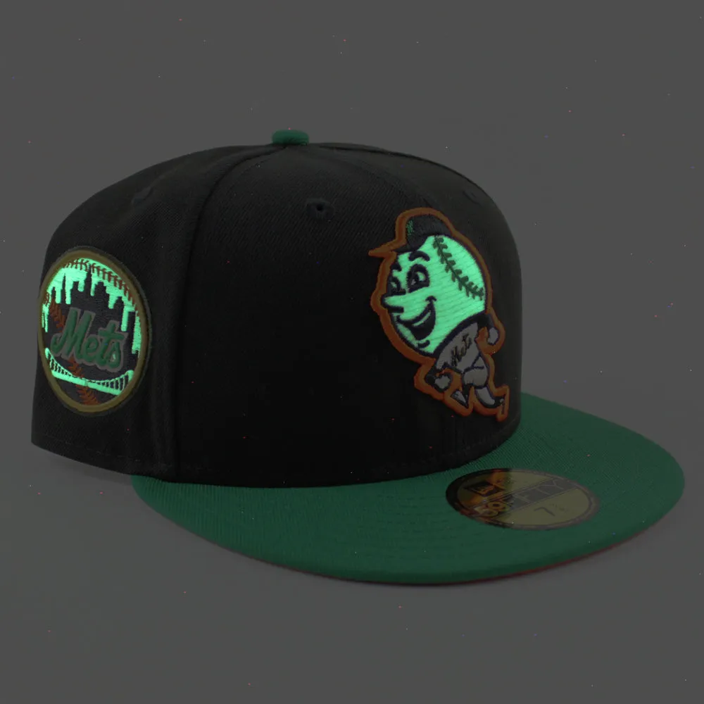 New York Mets Mets Skyline New Era 59Fifty Fitted Hat (GITD Black Kelly Green Orange Under Brim)