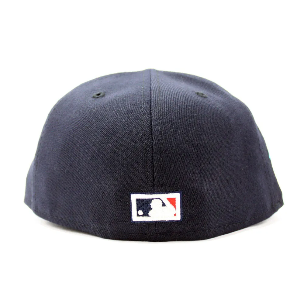 New York Yankees 1999 World Series New Era 59Fifty Fitted Hat (GITD Navy Red Under Brim)