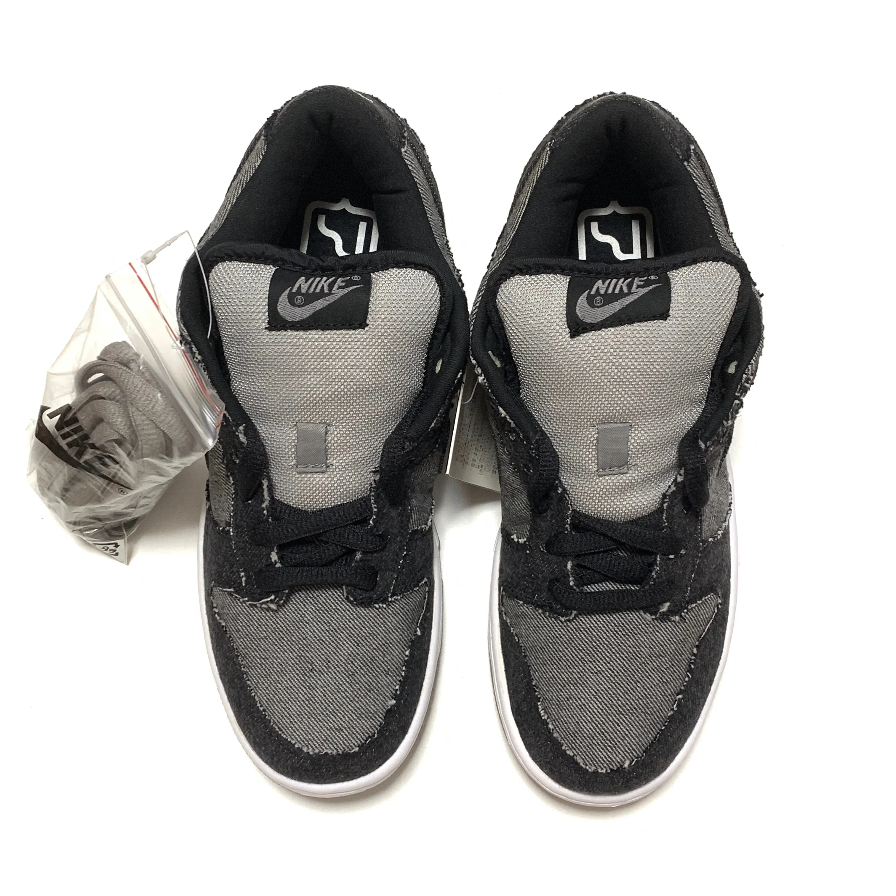 NIKE DUNK LOW PRO SB MEDICOM II DENIM