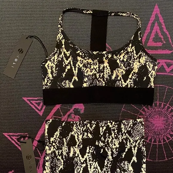 Noli Yoga Reflective Cobra Sports Bra t-back top Gold/Black Medium 6-8 NWT