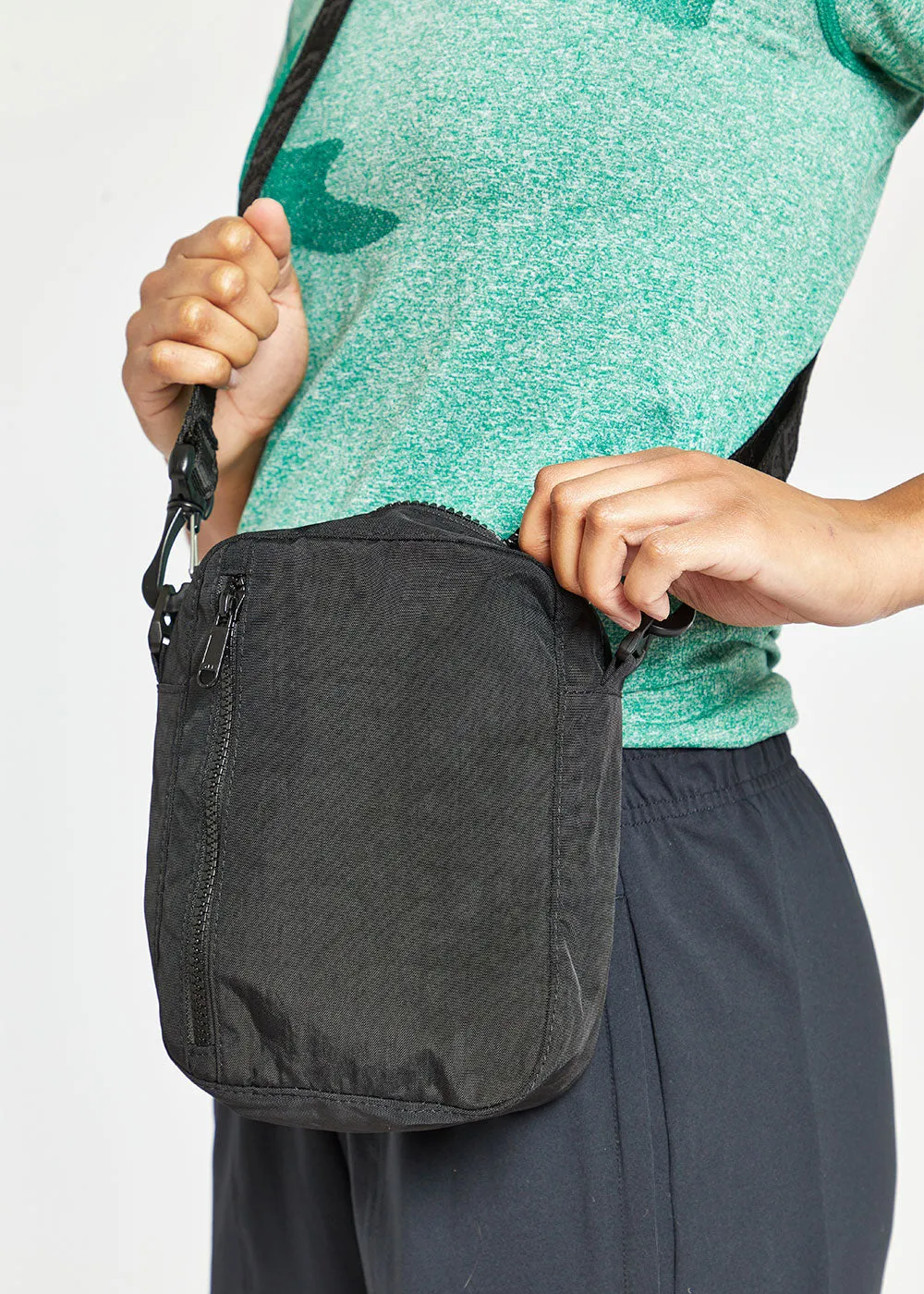 Oiselle Sport Cross Body Bag
