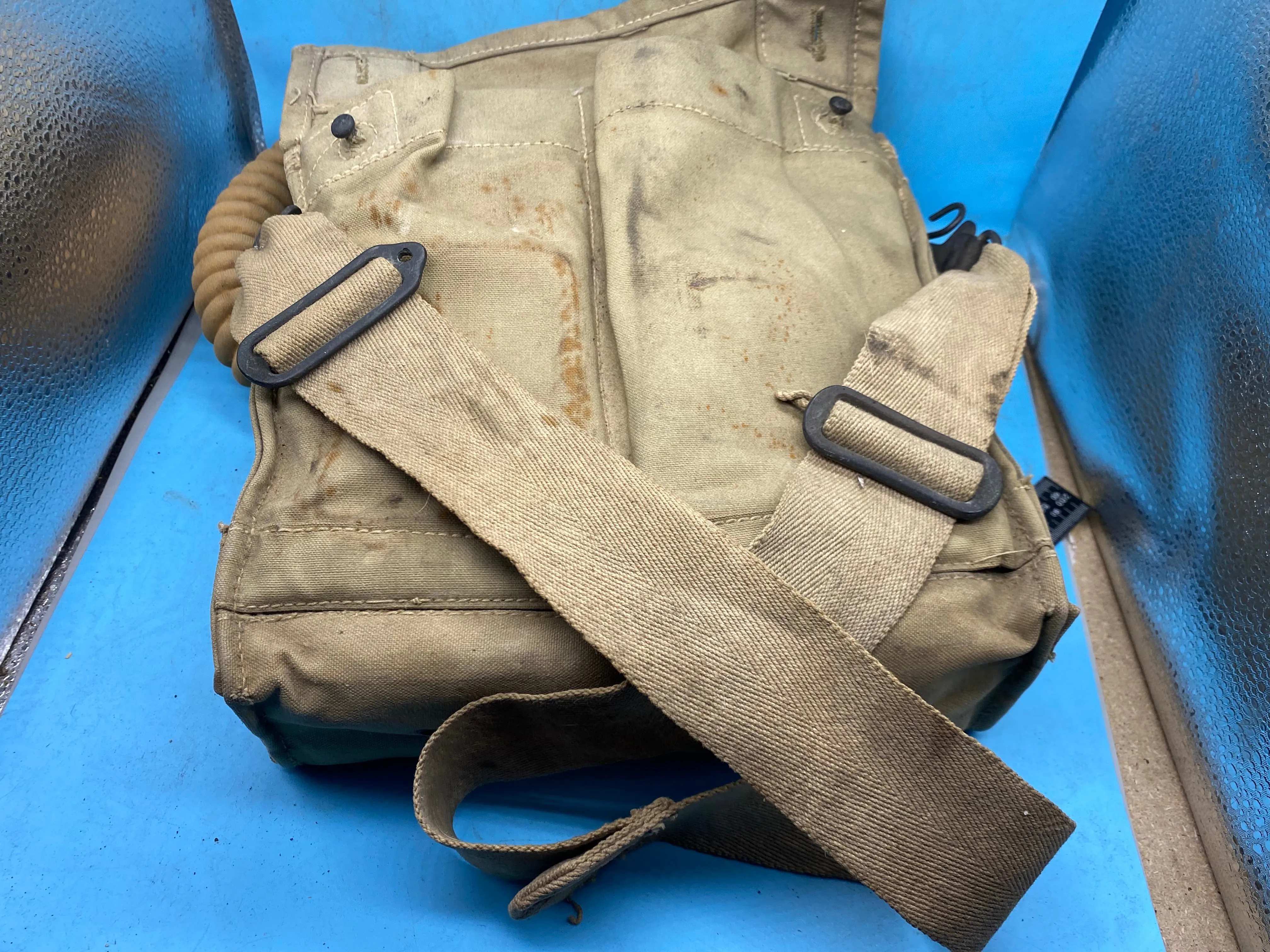 Original WW2 Dated British Army Long-Hose Gas Mask in 1941 Dated Bag