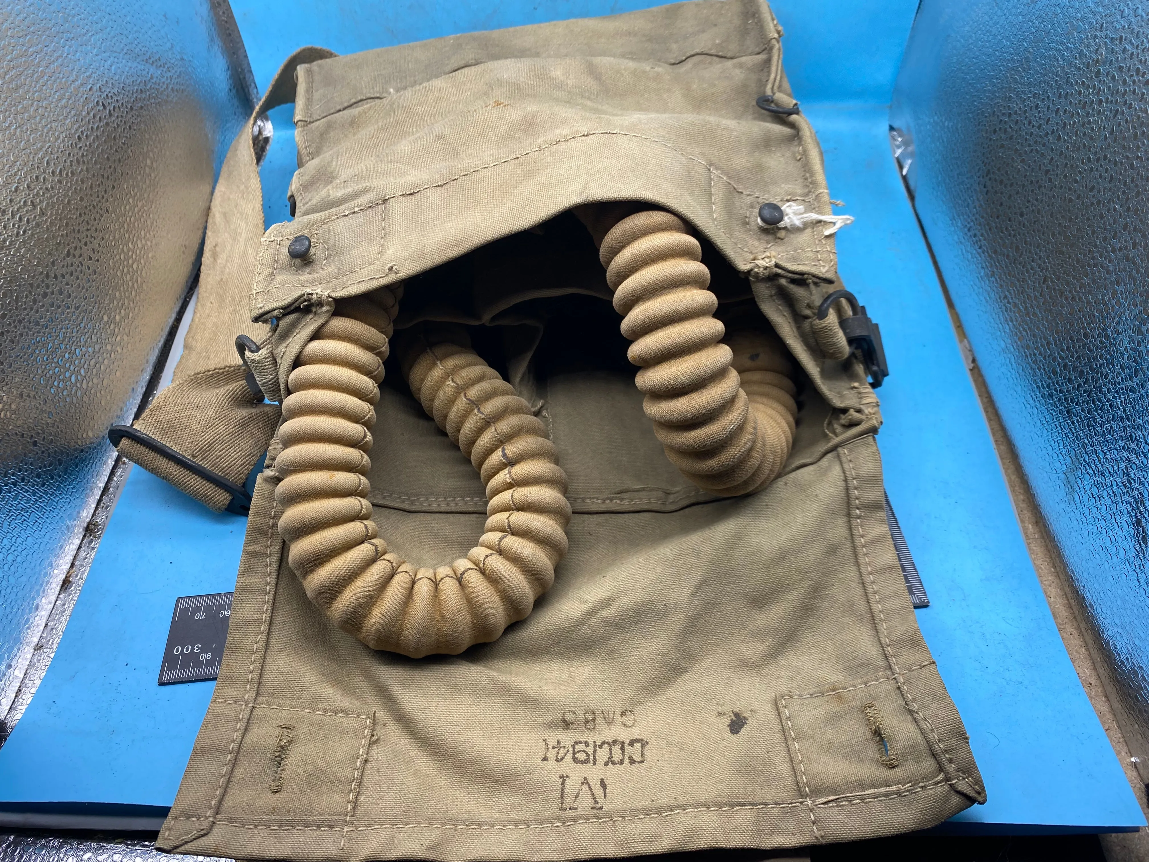 Original WW2 Dated British Army Long-Hose Gas Mask in 1941 Dated Bag
