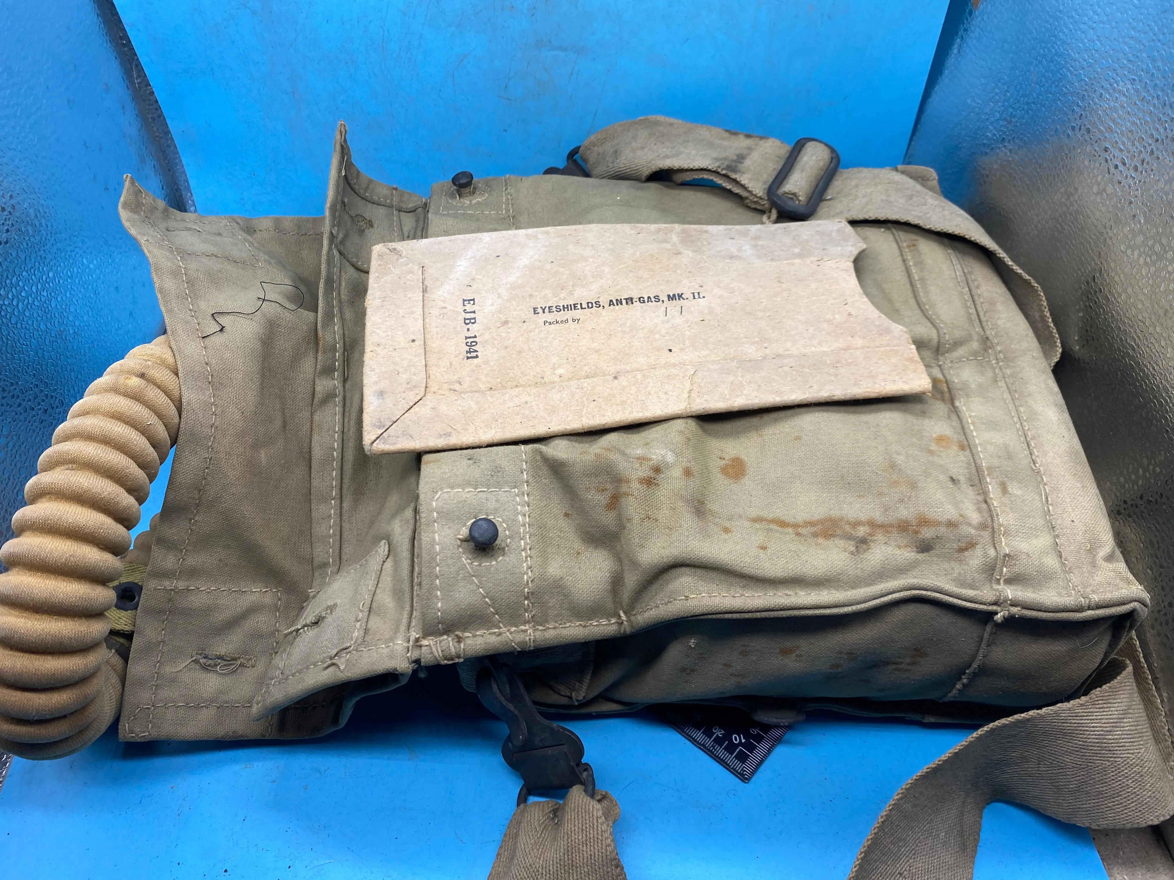 Original WW2 Dated British Army Long-Hose Gas Mask in 1941 Dated Bag
