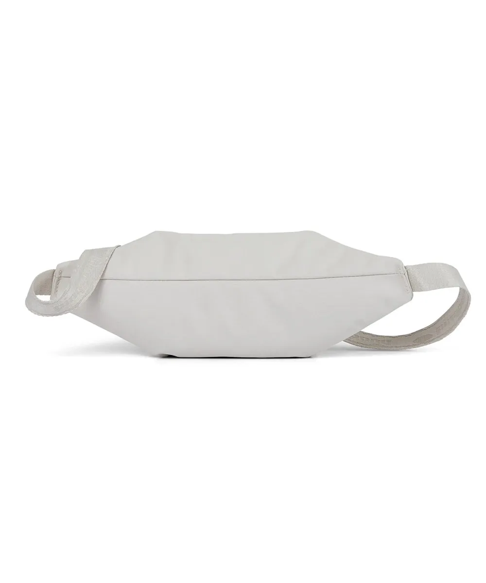 Pinqponq Nik Gürteltasche aus recycelten PET-Flaschen