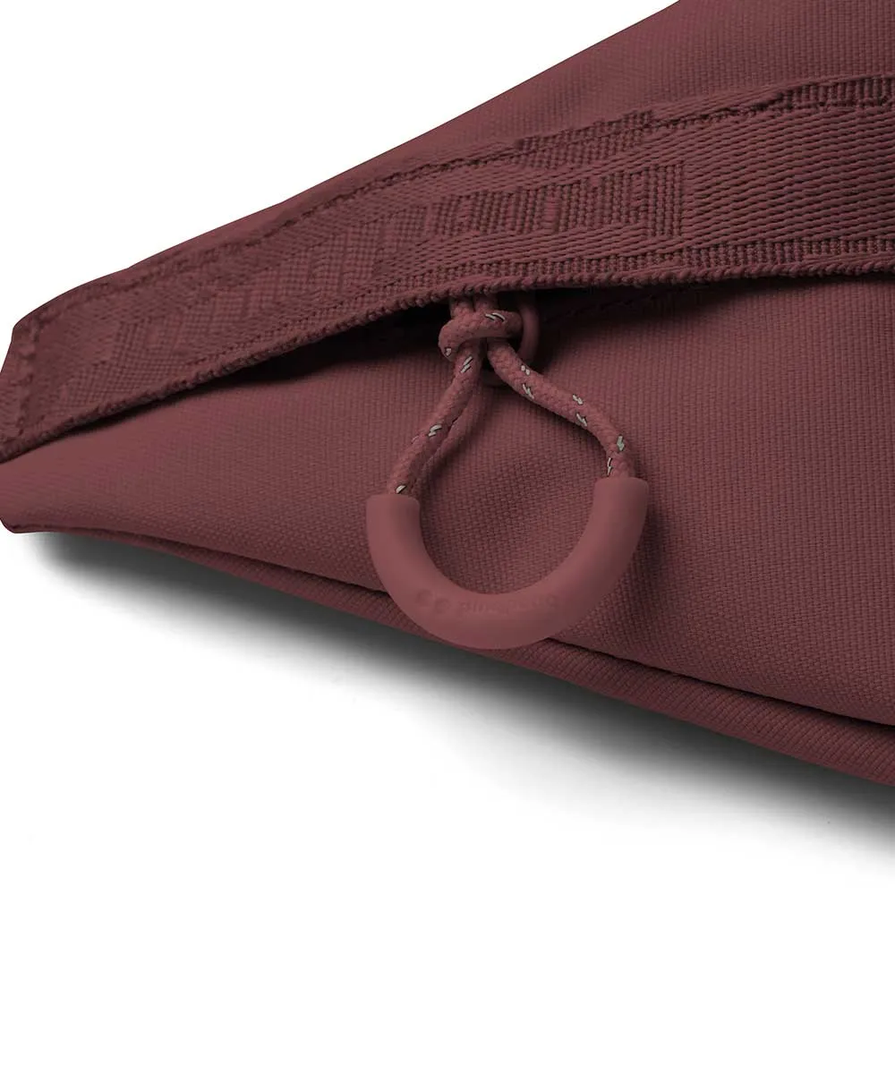 Pinqponq Nik Gürteltasche aus recycelten PET-Flaschen