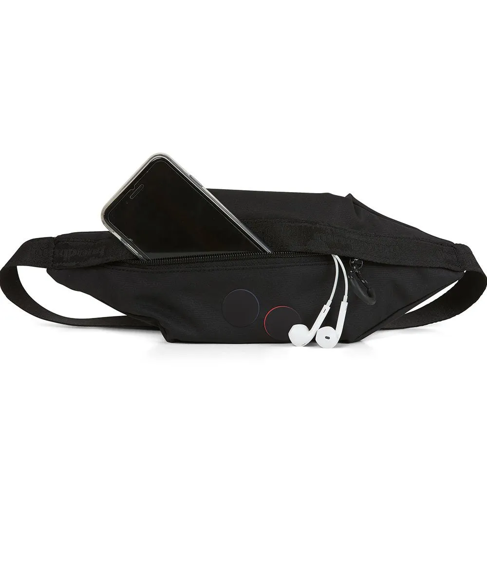 Pinqponq Nik Gürteltasche aus recycelten PET-Flaschen