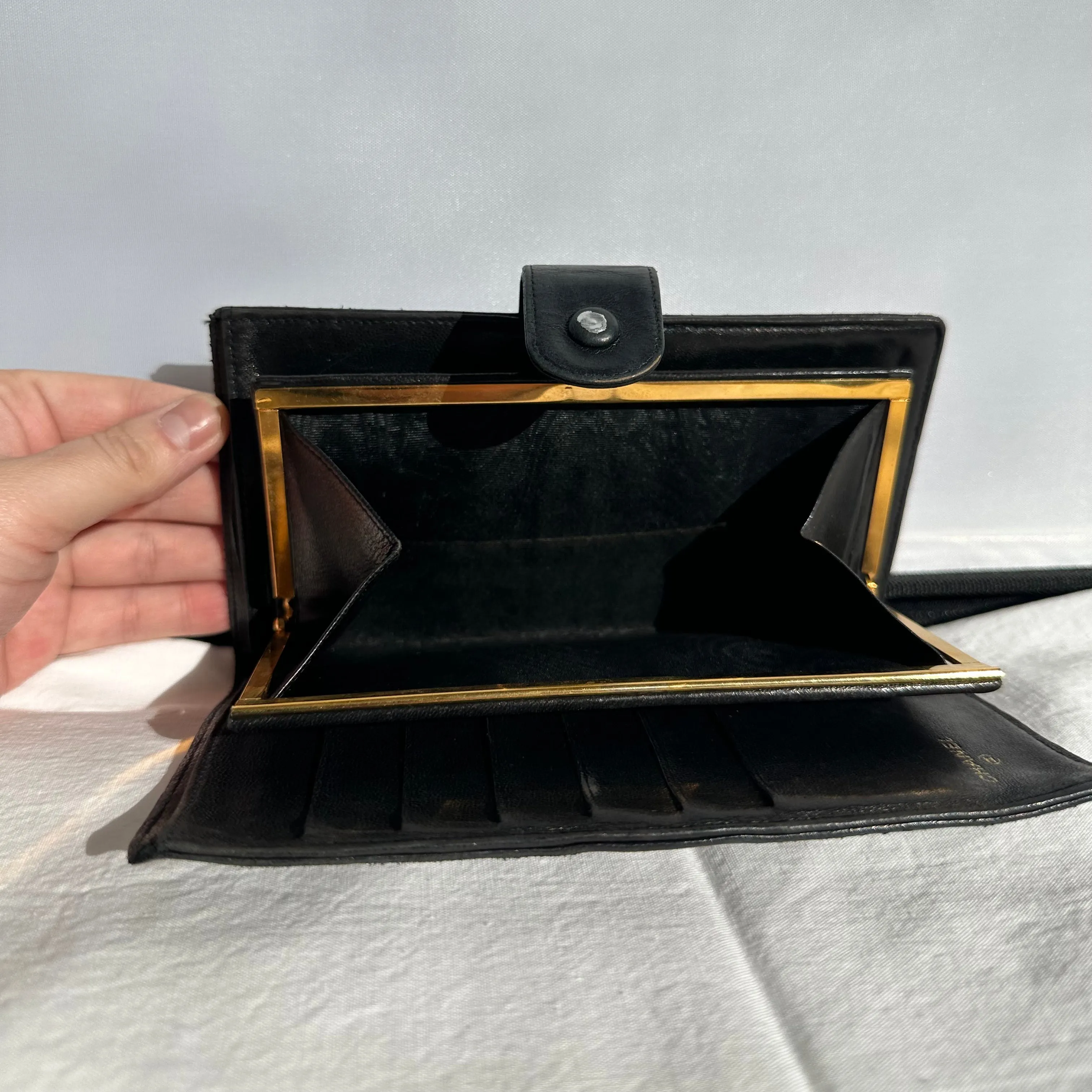 PREOWNED Chanel Long Leather Wallet in Black