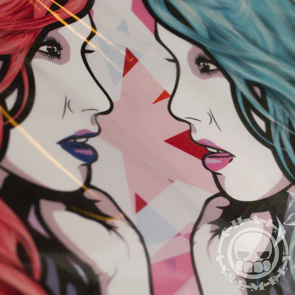"Curious Women," Limited Edition Dyemax Disc