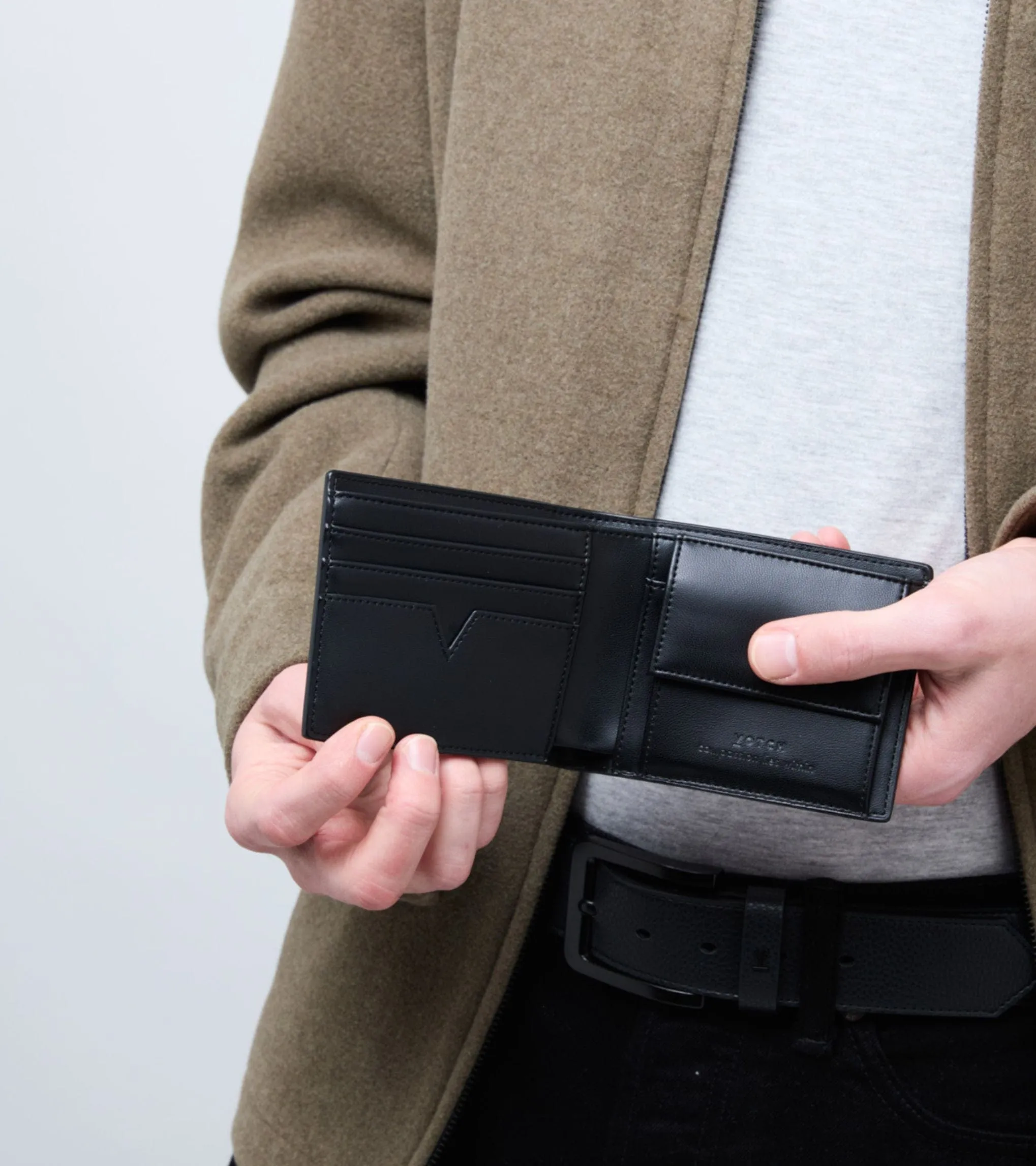 Reuben Vegan Bio-Based Bamboo Coin Wallet | Black