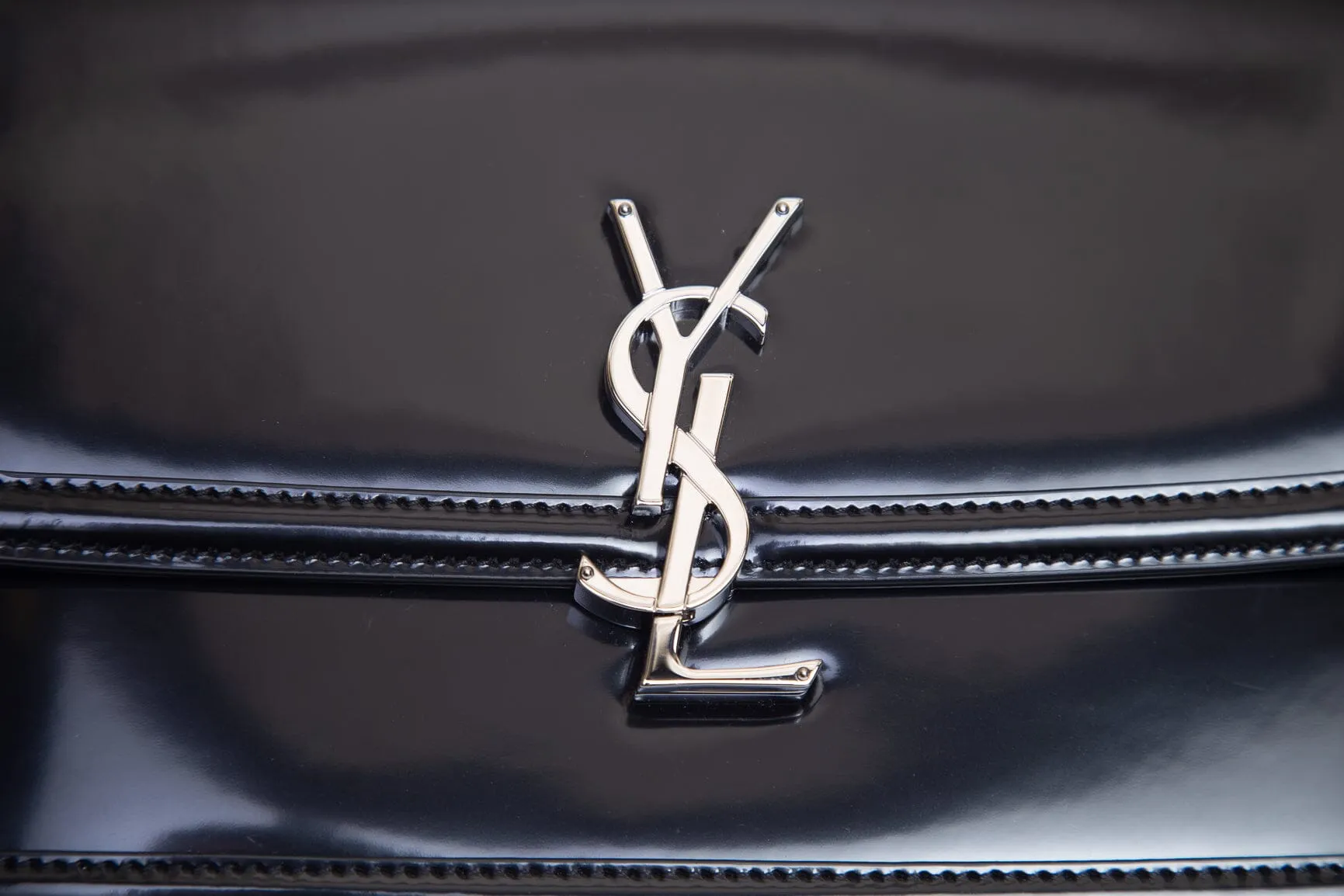 Saint Laurent Black Solferino Medium Logo-Leather Shoulder Bag