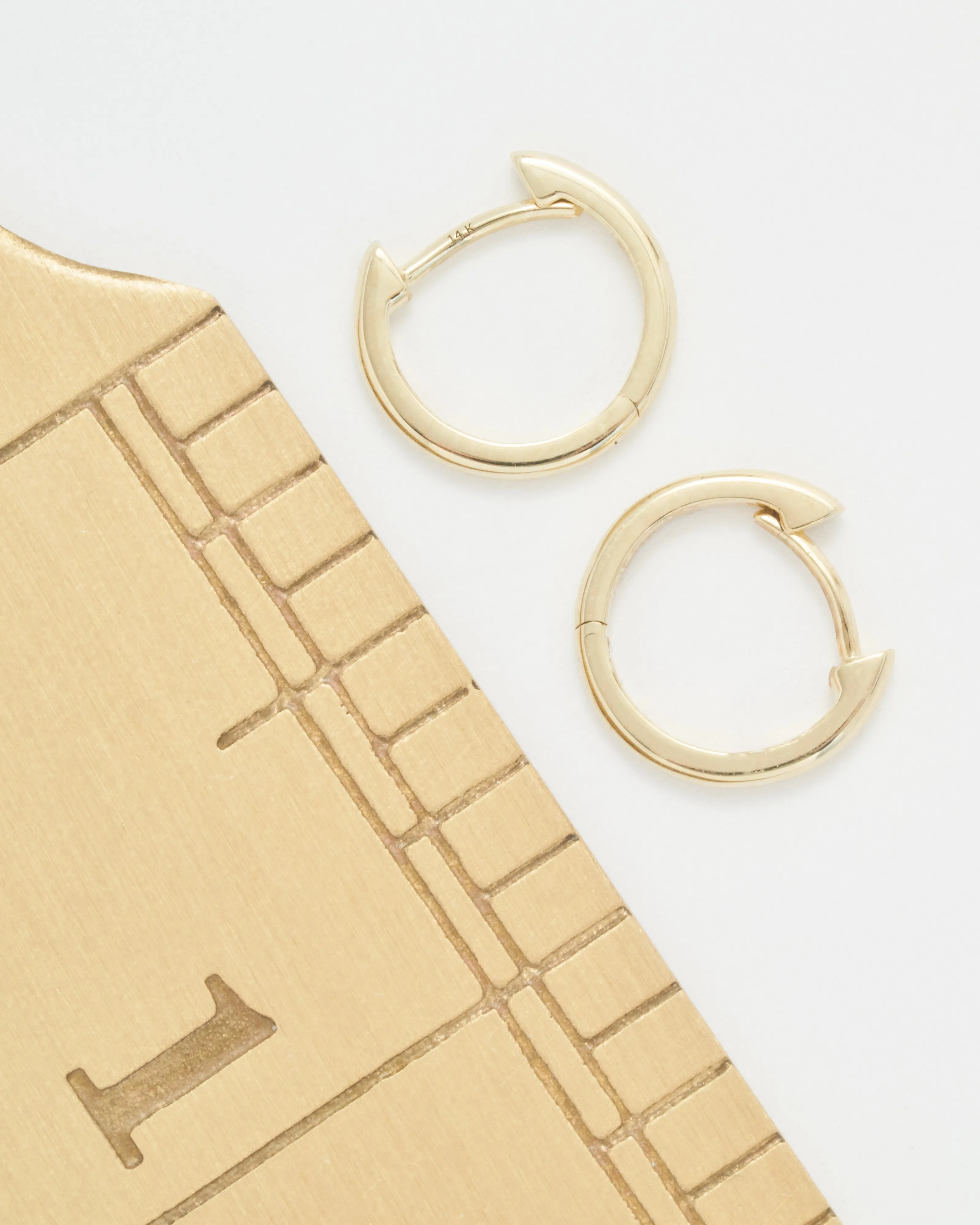 shiny gold hoops