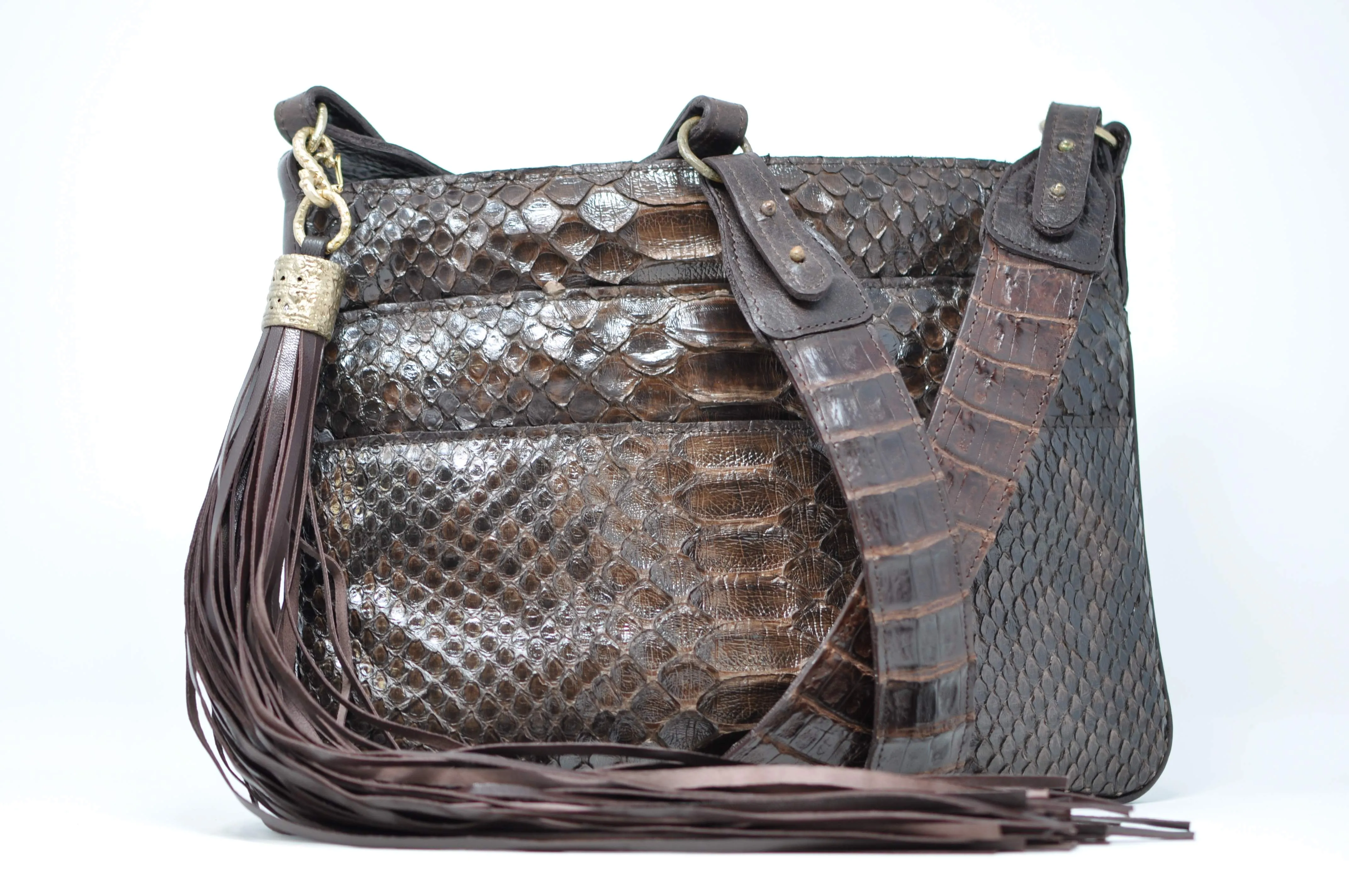 SLIPPOCKET CROSSBODY IN BROWN CAIMAN