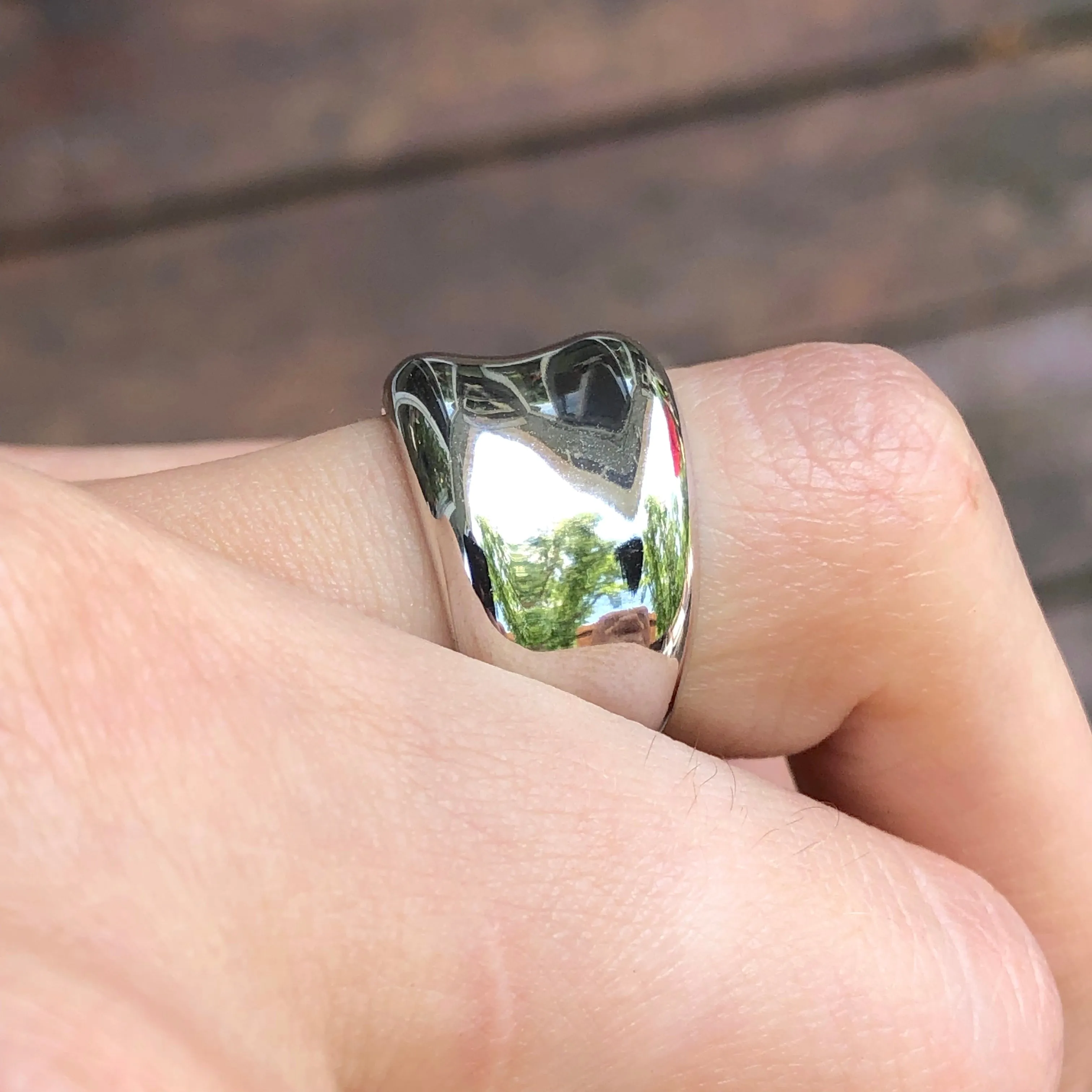 Sterling Silver High Polished Concave Cigar Band Ring