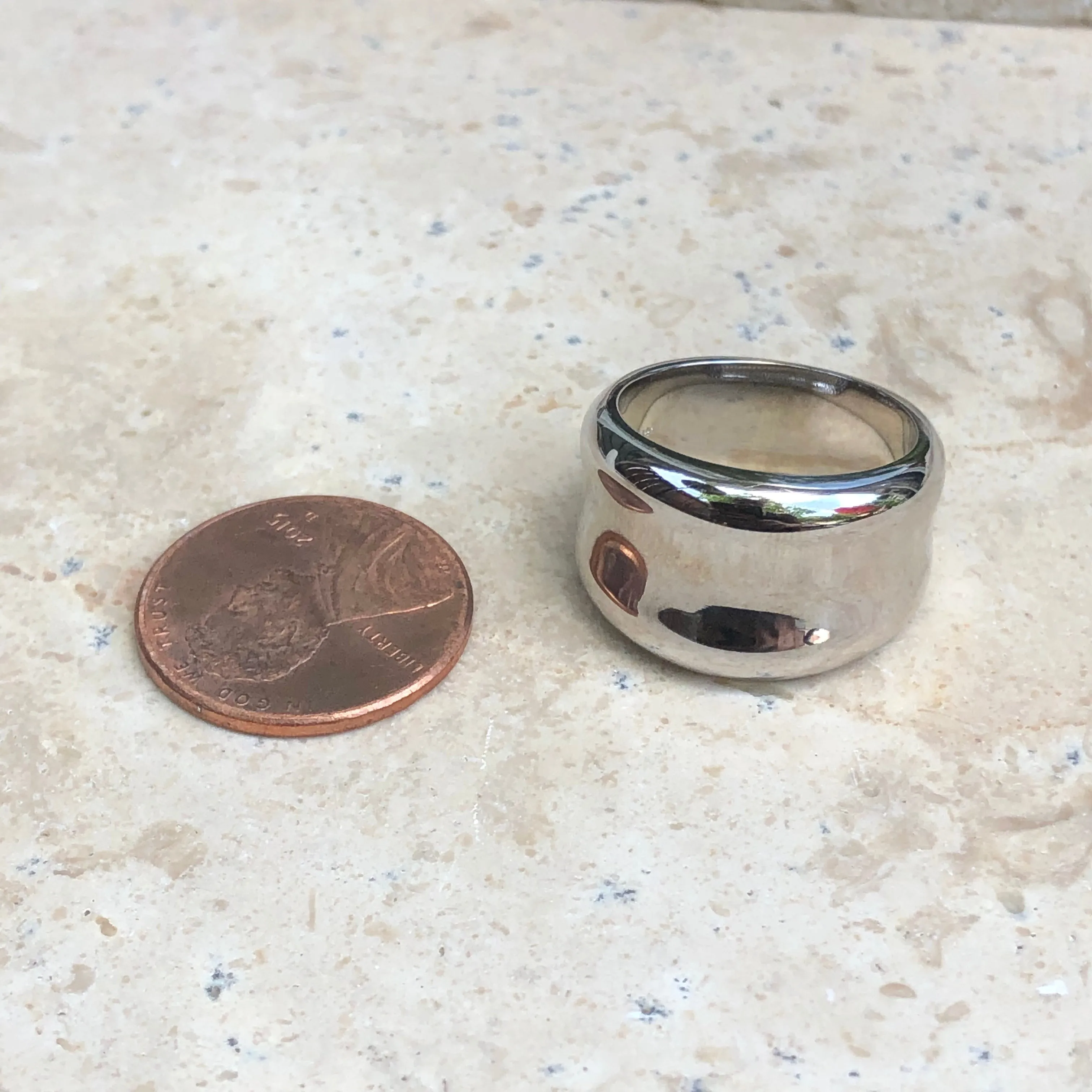Sterling Silver High Polished Concave Cigar Band Ring