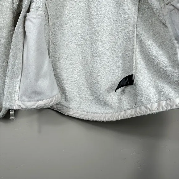 The North Face Women’s Osito Teddy Fleece Jacket White Dune - Small