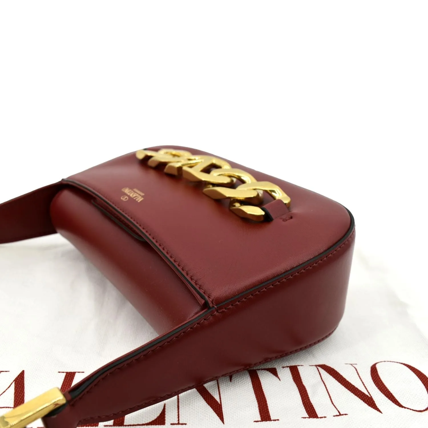 VALENTINO V Logo Chain Leather Shoulder Bag Red
