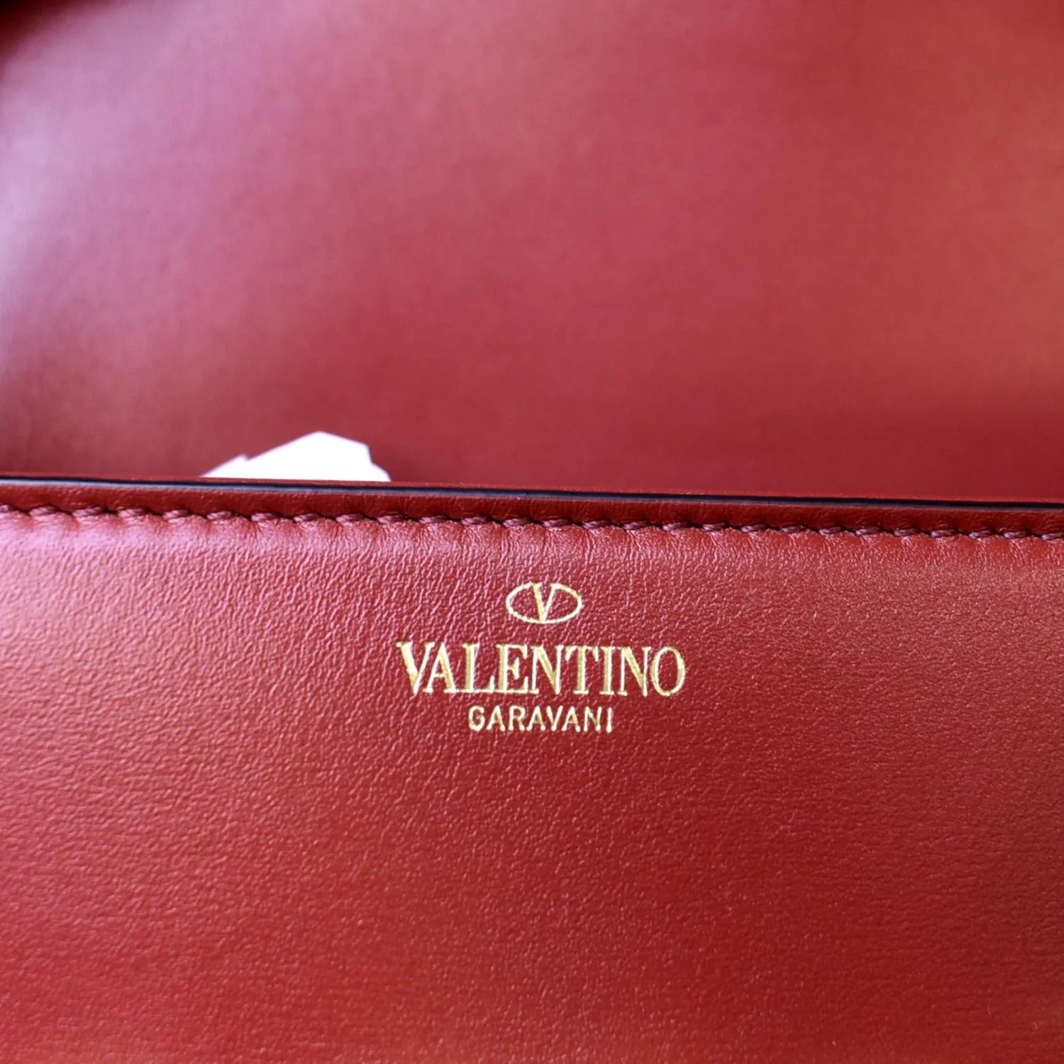 VALENTINO V Logo Chain Leather Shoulder Bag Red