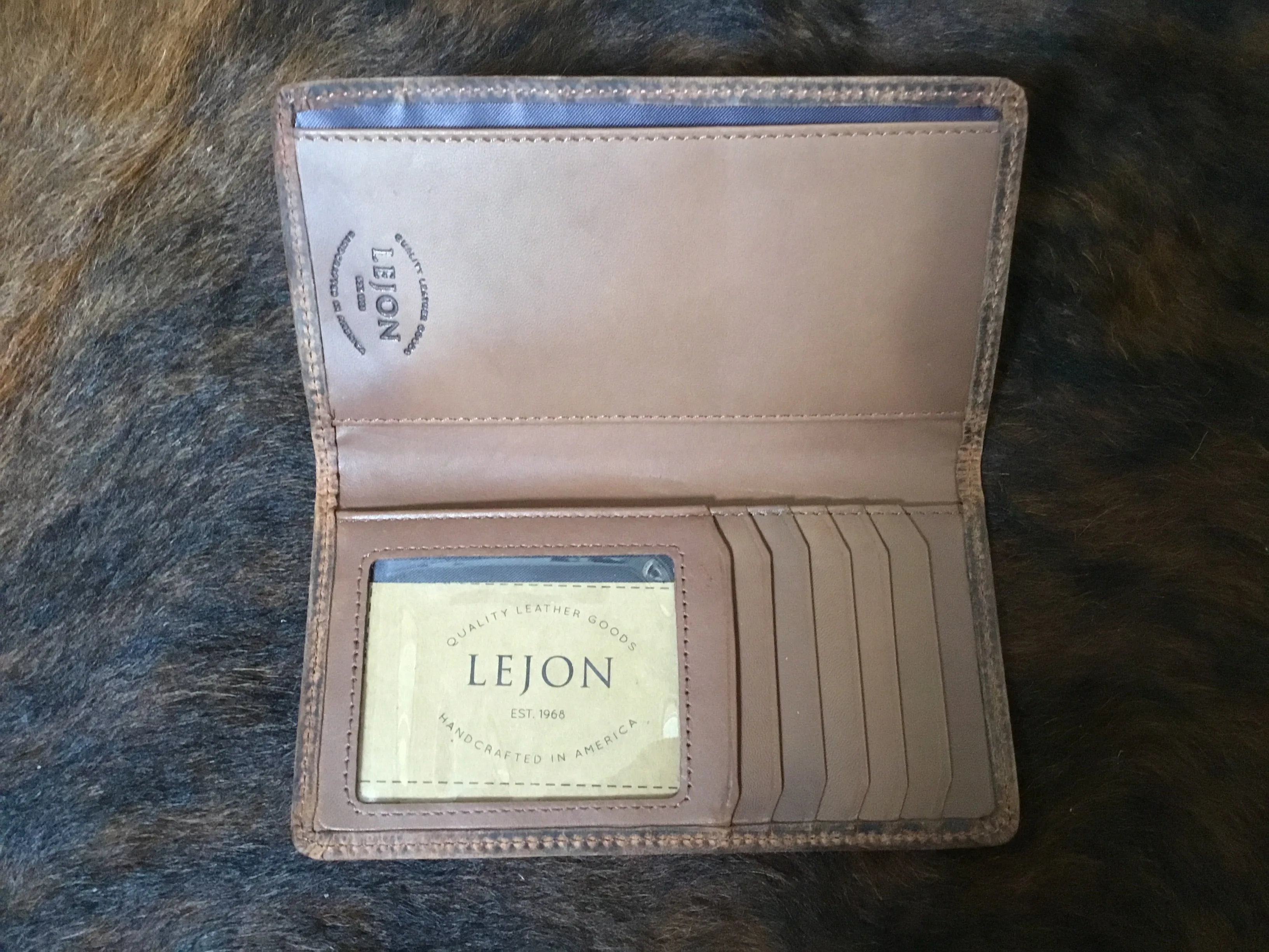 Vintage Bison Yuma Checkbook Wallet-Sienna 738