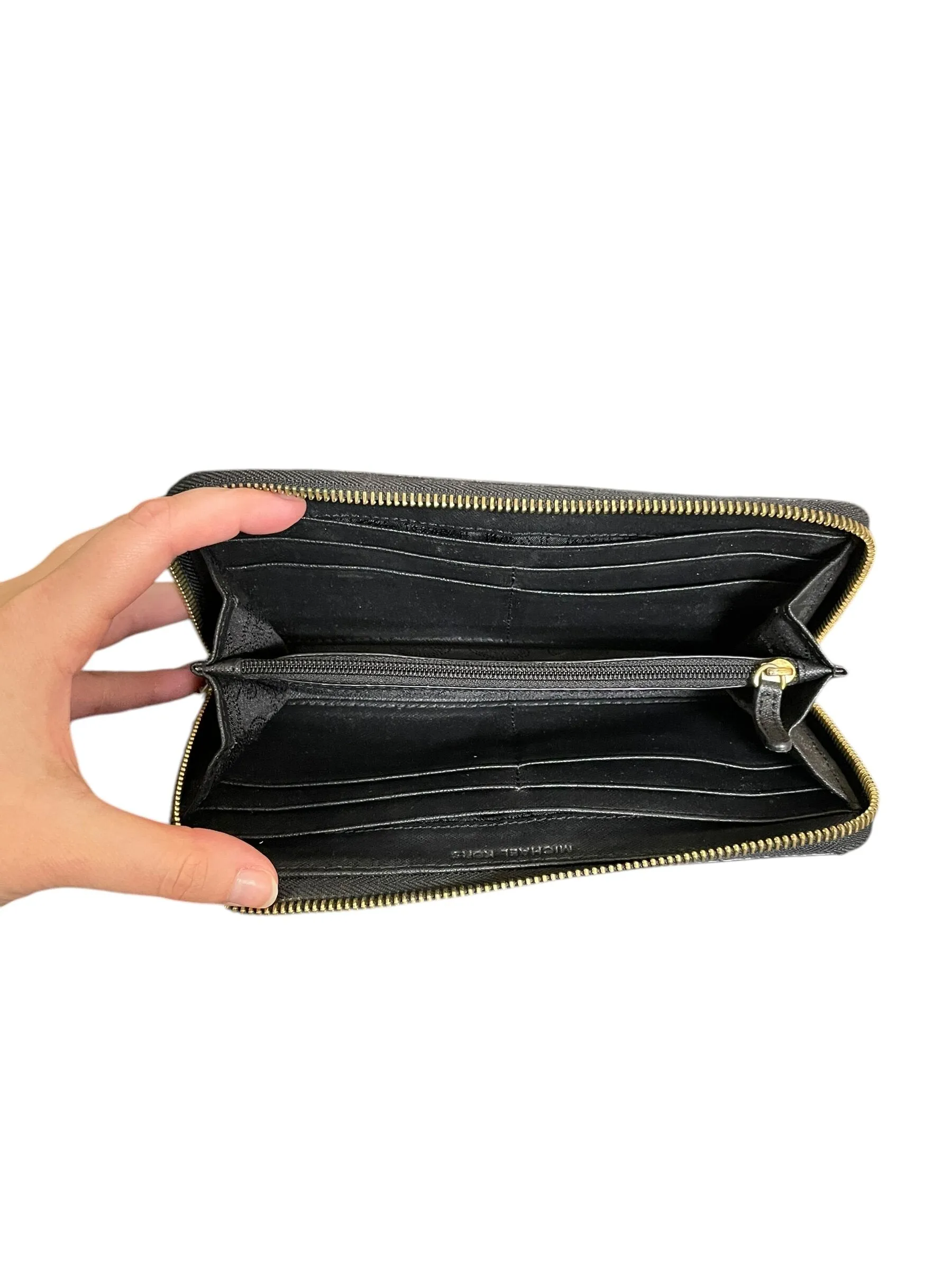 Wallet Designer By Michael Kors  Size: Medium