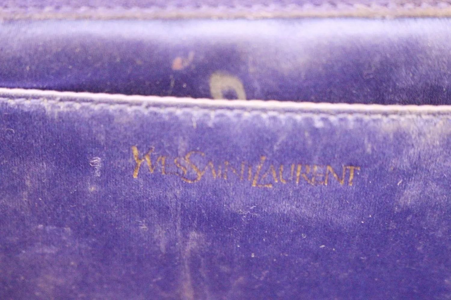 YVES SAINT LAURENT Belle de Jour Leather clutch Bag