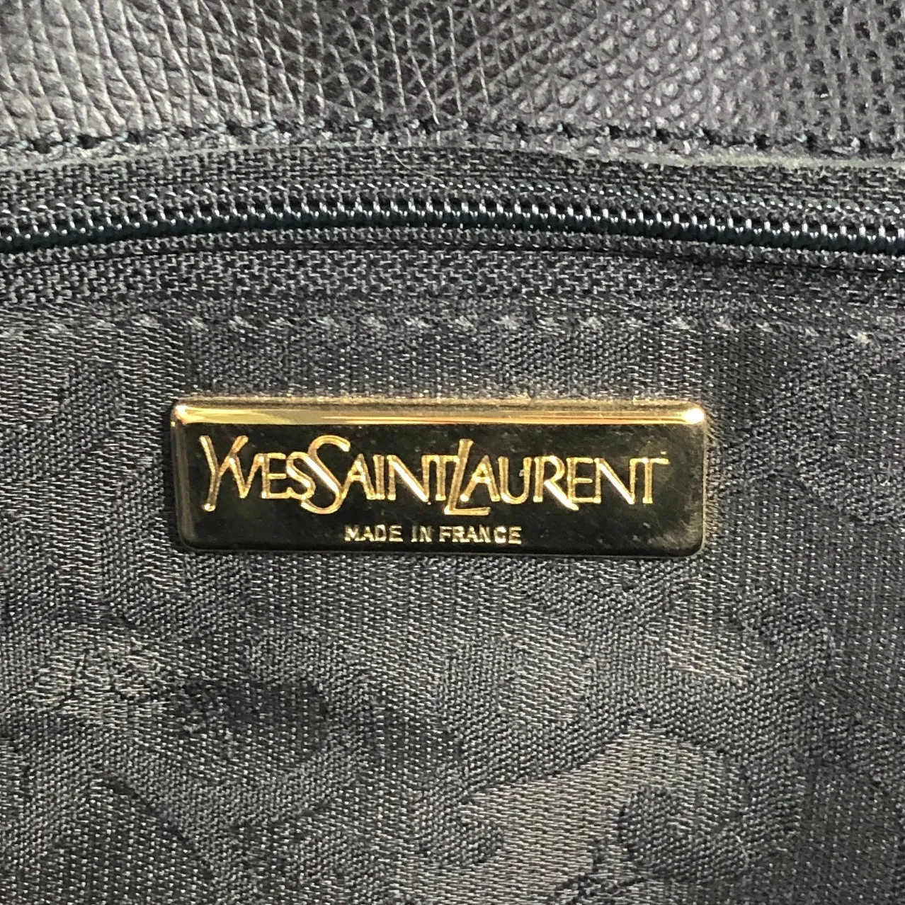 Yves Saint Laurent YSL Logo Shoulder bag Black Vintage cmeran