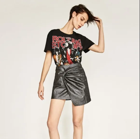 Zara Shiny Black Silver Metallic Twist Front Skirt holiday outfit