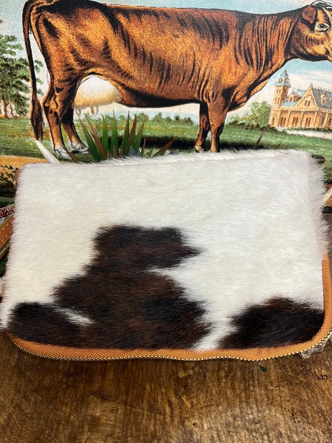 Zip Edge Detail Leather Purse